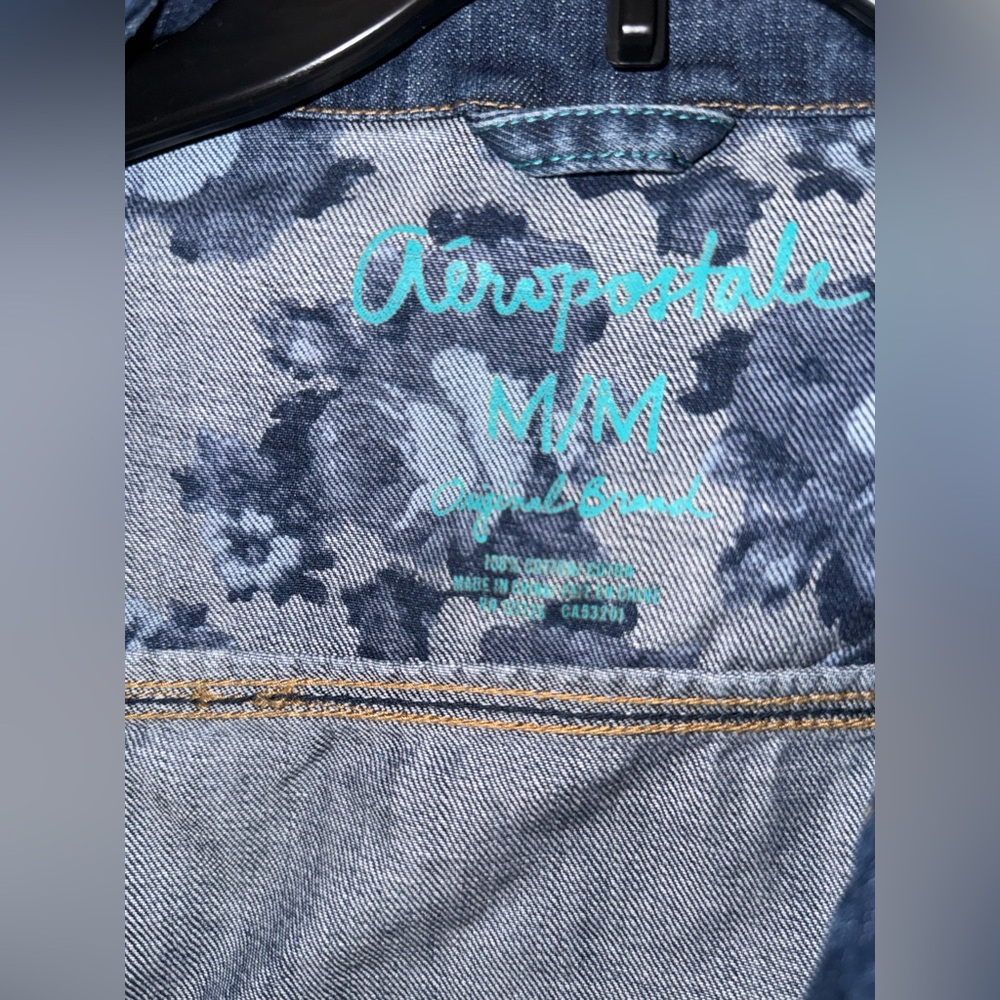 Aeropostale Classic Blue Denim Jacket. Size medium - Picture 9 of 12